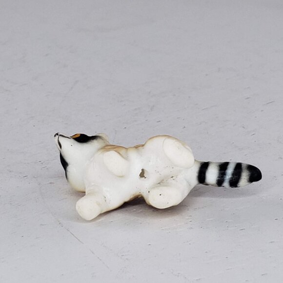 Vintage Bone China Raccoon Figurine Miniature Collectible Animal Trash Panda - Picture 5 of 8